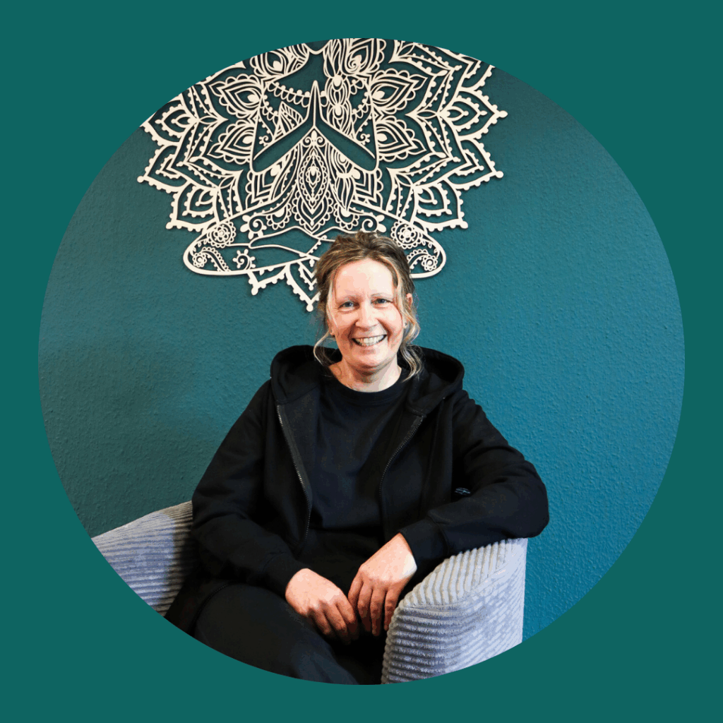 VAYANA Teamfoto Nadine